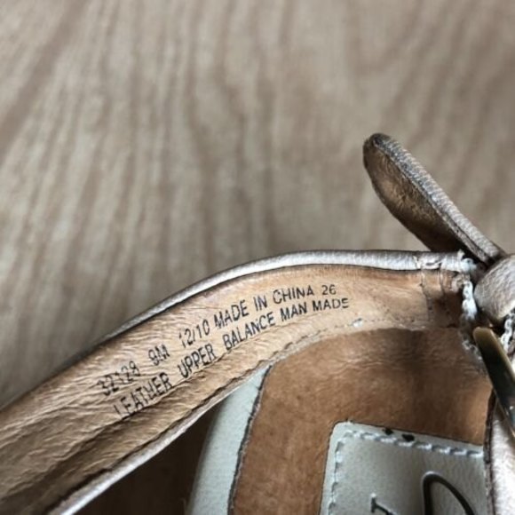 Clarks Artisan Womens Sandal 9‎ Beige Leather Wedge Espadrille Strappy - Picture 10 of 10